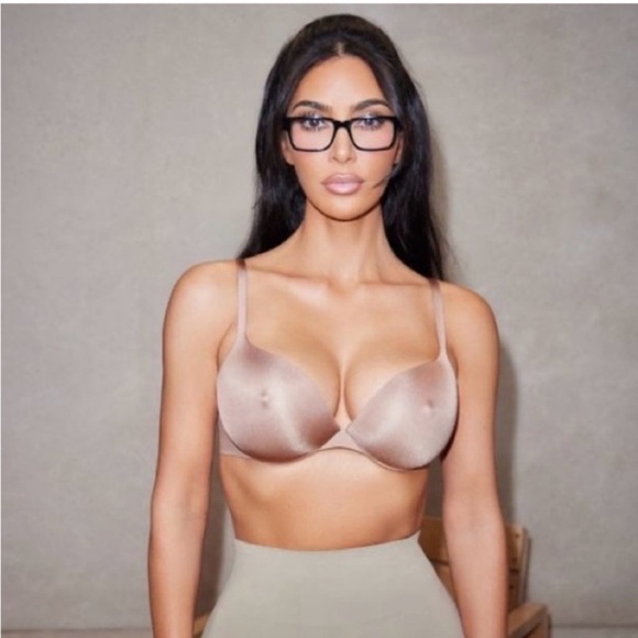 SKIMS Other - SKIMS NWT Tan Nipple Bra